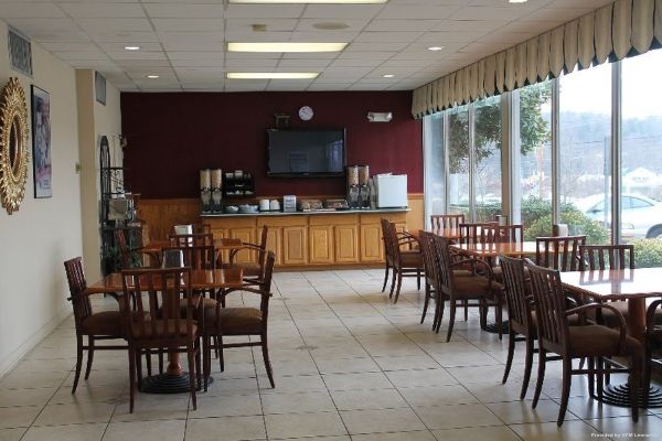 Red Carpet Inn Lenoir